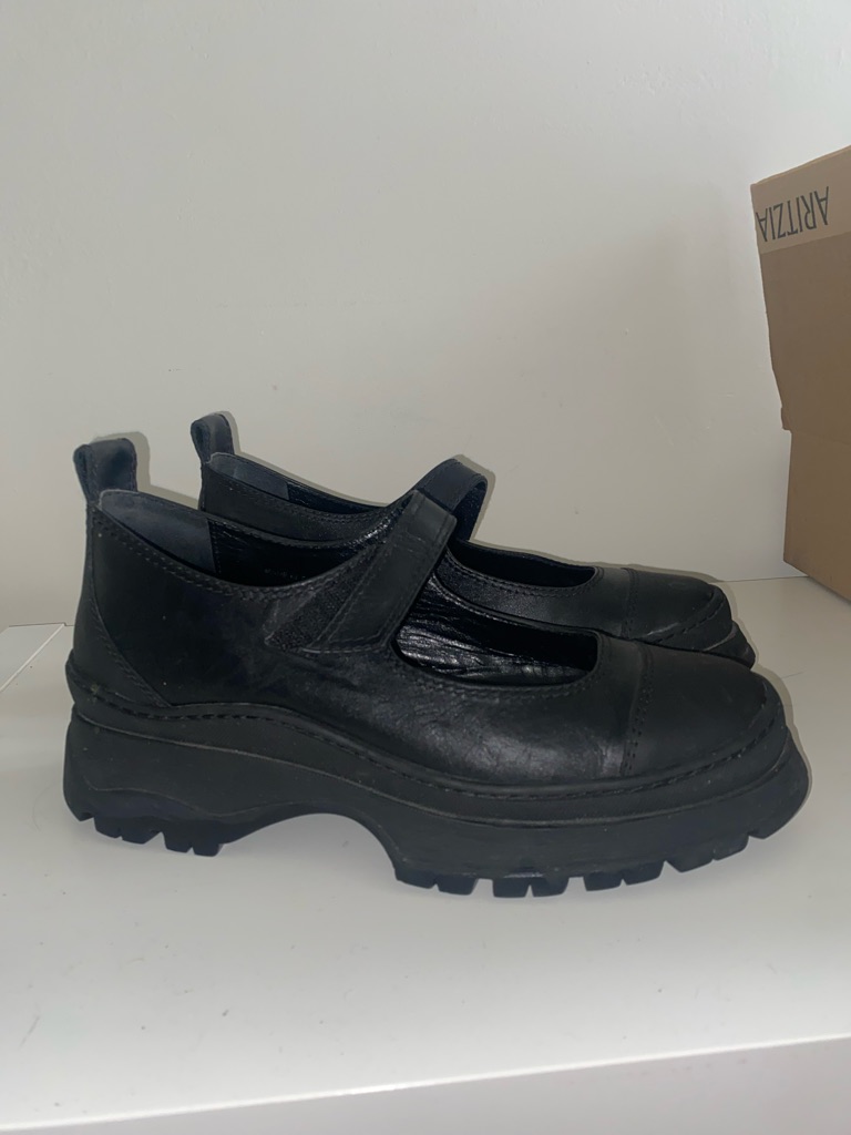 Nicole Saldana Nadia Mary Jane’s In Black Boxcalf Size 40